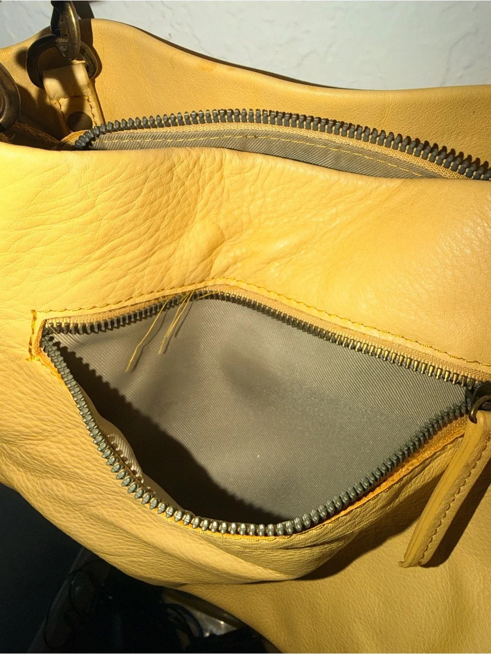 American Leather‎ Co. Yellow Leather Hobo Shoulder Bag Large Soft Pebbled purse